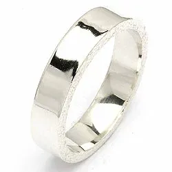 Vigselsring från rs of scandinavi i silver