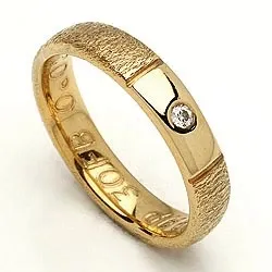 Vigselsring från rs of scandinavi i 8 karat guld 0,02 ct