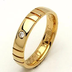 Vigselsring från rs of scandinavi i 14  karat guld 0,02 ct