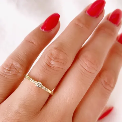 Rund diamantring i 14  karat guld 0,08 ct 0,06 ct