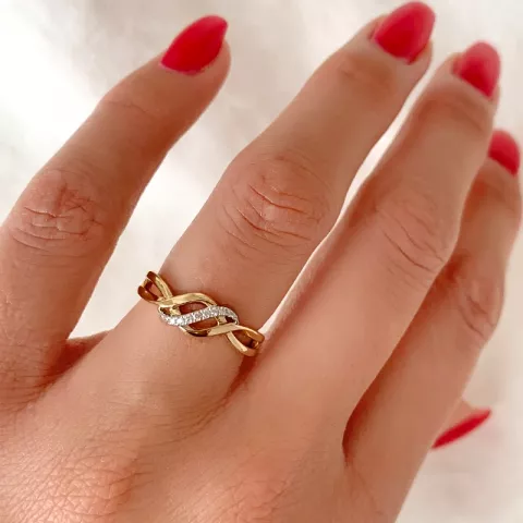 diamant ring i 14  karat guld- och vitguld 0,04 ct