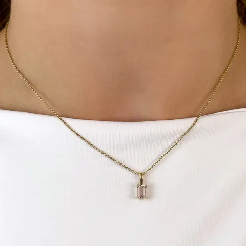 Fyrkantigt morganit hängen i 14 carat guld 0,55 ct