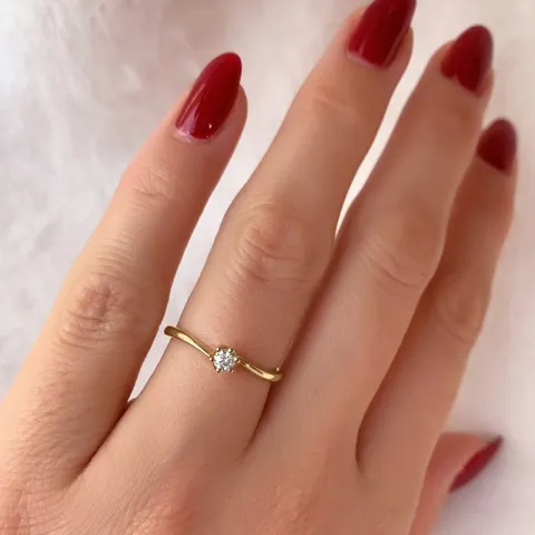 diamant solitärring i 14  karat guld 0,10 ct