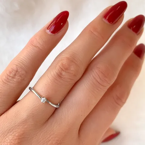 diamant solitärring i 14 karat vitguld 0,051 ct