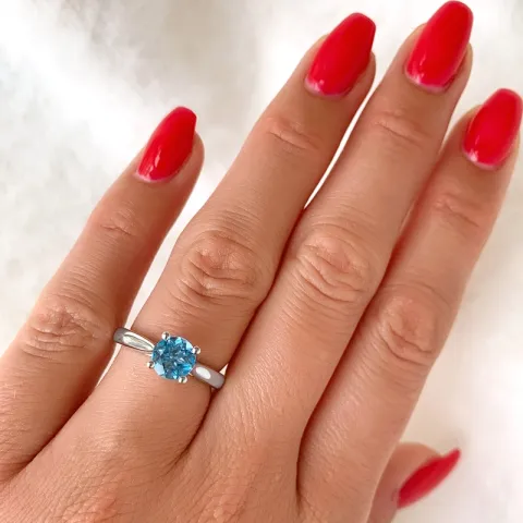 topas solitärring i 14  karat vitguld 1,35 ct