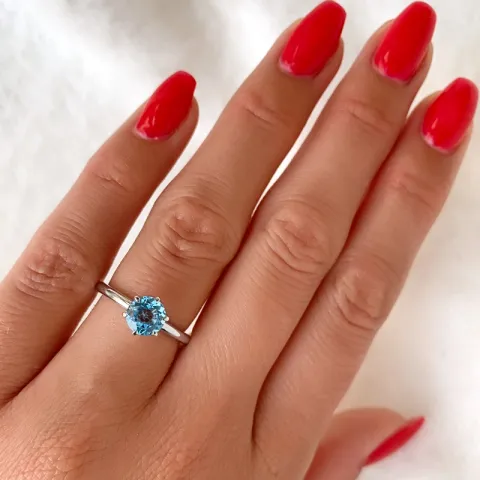 topas solitärring i 14  karat vitguld 1,35 ct