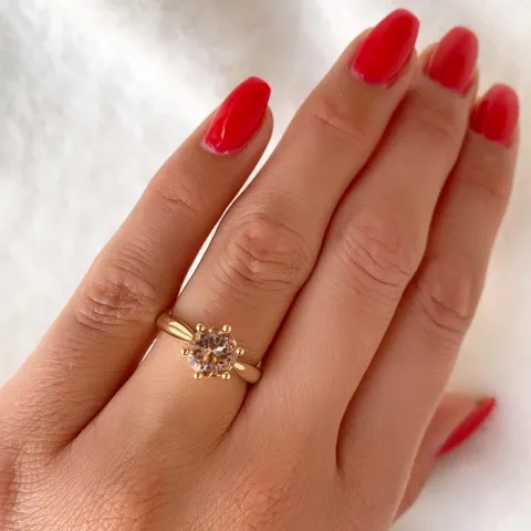 morganit solitärring i 14 karat guld 1,40 ct