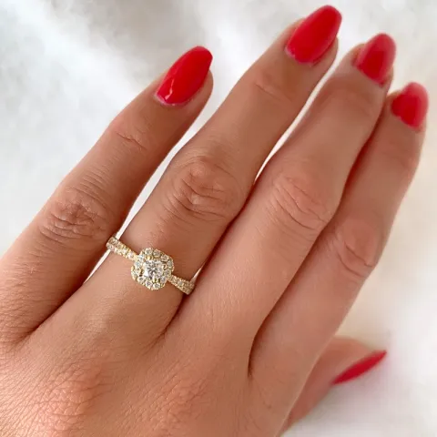 fyrkantigt diamant hjärtering i 14 karat guld 0,26 ct 0,30 ct