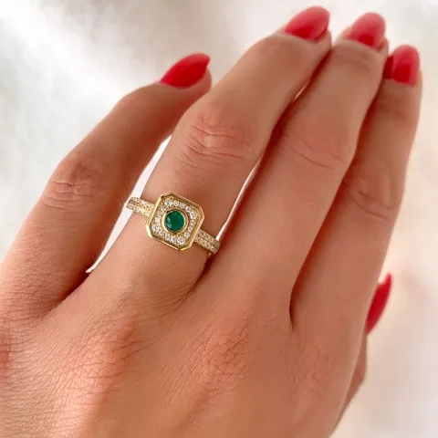fyrkantigt smaragd diamantring i 14 karat guld 0,22 ct 0,308 ct