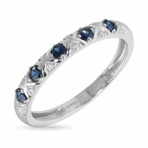 Smal blå safir ring i 14 karat vitguld
