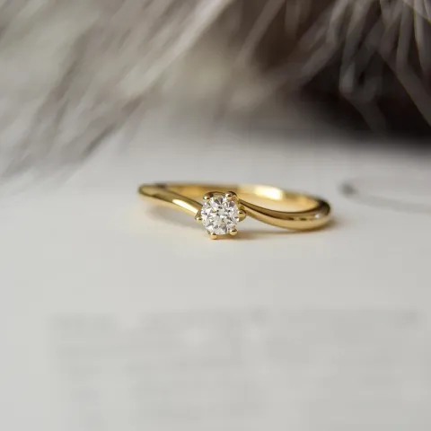 diamant ring i 14 karat guld 0,20 ct
