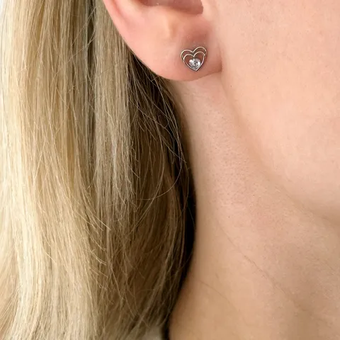 hjärta örhängen i 14 karat vitguld med 