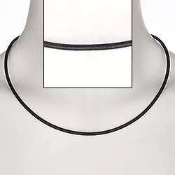 Halsband i läder med förgyllt stål lås  x 2,8 mm