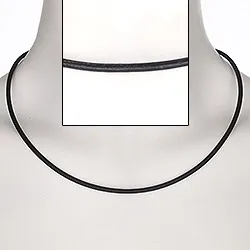 Halsband i läder med förgyllt stål lås x 2,8 mm