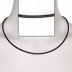 Läder halsband i läder med stål lås  x 2,8 mm