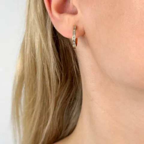 17 mm diamant creol i 14 karat guld med diamant och diamant och diamant 