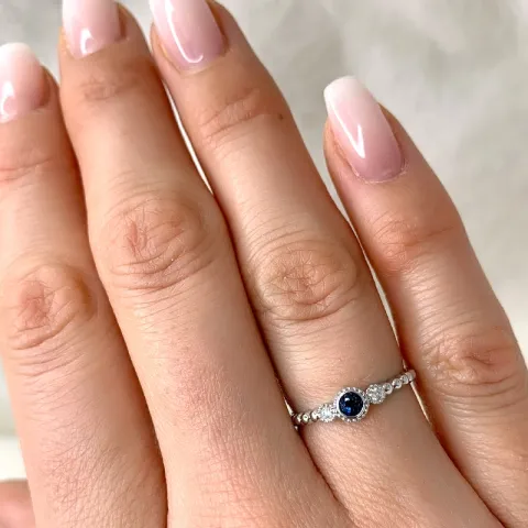 briljant diamantring i 14 karat vitguld 0,04 ct