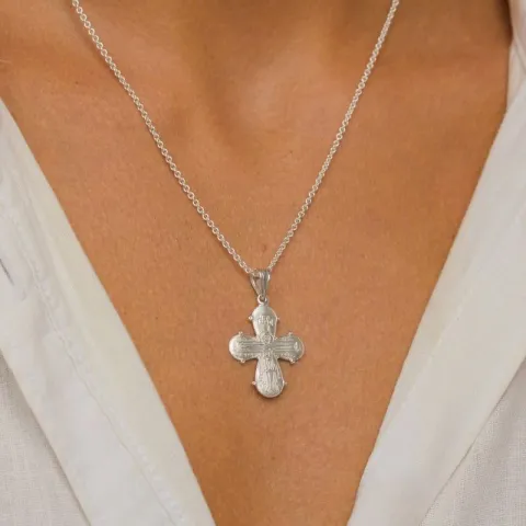 dagmarkors halsband i silver med hängen i silver