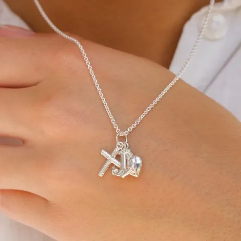 tro-hopp-kärlek halsband i silver med hängen i silver