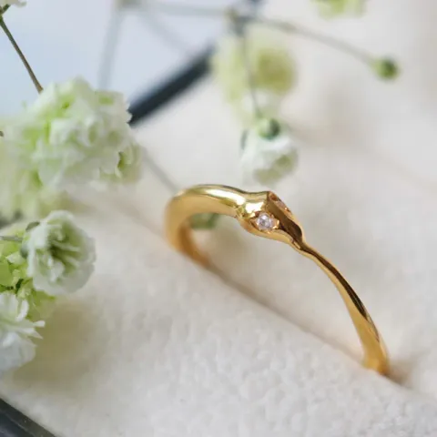 ormar ring i förgyllt silver