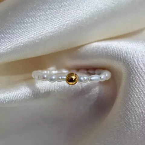 Hultquist pärla ring i förgyllt silver