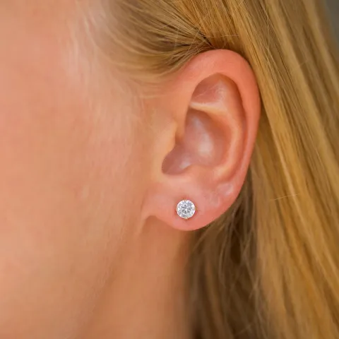 5 mm örhängestift i 9 karat guld med zirkon