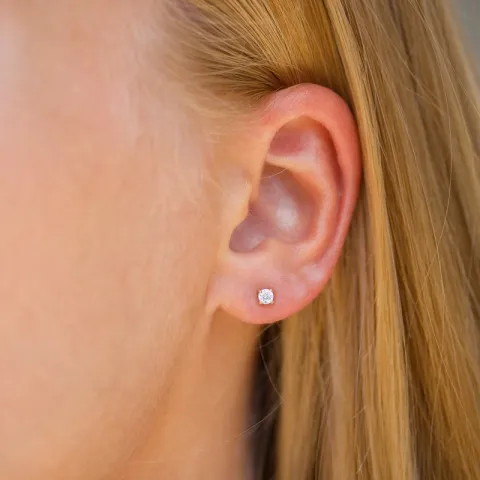 3 mm zirkon örhängestift i 9 karat guld med zirkon