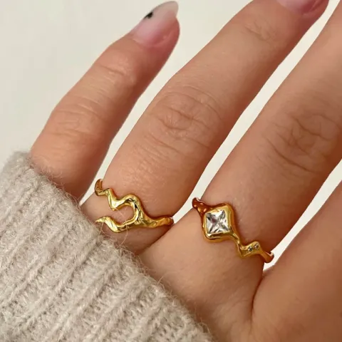 Nava Elora ring i förgyllt silver