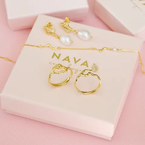 Nava Elora ring i förgyllt silver