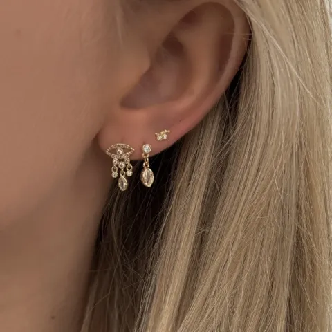 Nava Horea örhängen i förgyllt silver vit zirkon