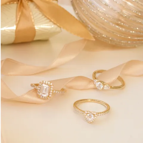 vit zirkon ring i 9 karat guld - Gold Collection