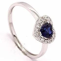 Hjärta ring i 8 karat vitguld