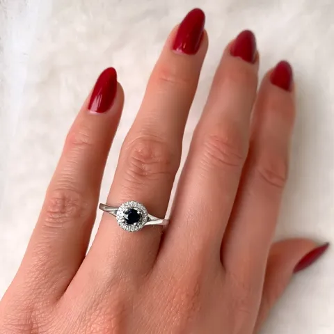 oval diamantring i 14 karat vitguld 0,08 ct 0,38 ct