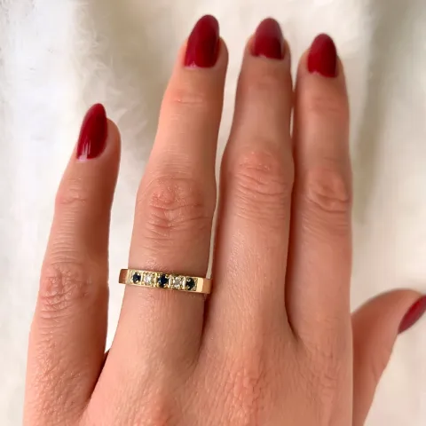 blå safir diamantring i 14  karat guld 0,06 ct 0,13 ct