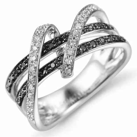 Sort diamant ring i 14  karat vitguld 0,16 ct 0,19 ct