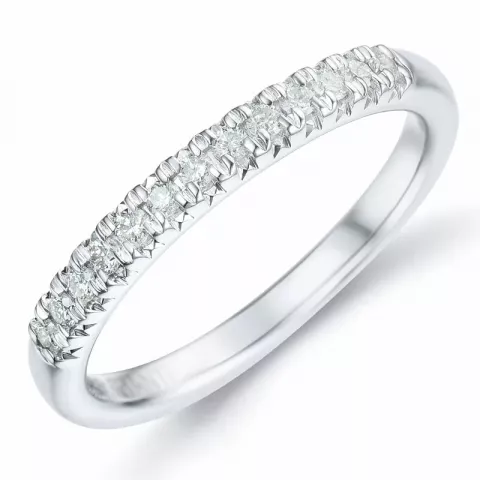 Smal diamant ring i 14  karat vitguld 0,153 ct