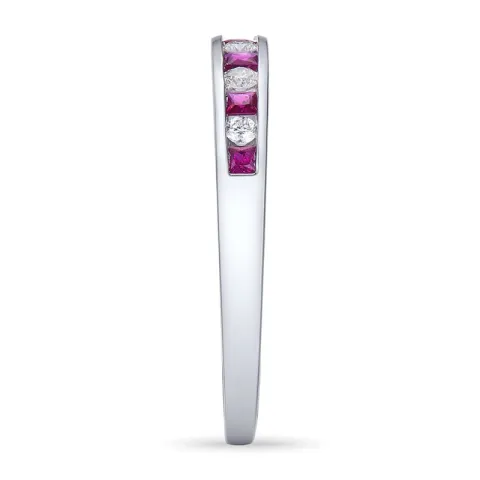 rubin ring i 14  karat vitguld 0,11 ct 0,26 ct
