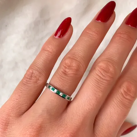 smaragd ring i 14 karat vitguld 0,11 ct 0,21 ct