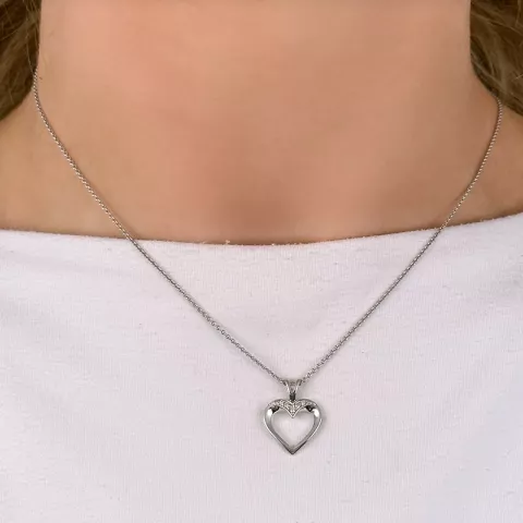 hjärta diamant hängen i 14  carat vitguld 0,05 ct