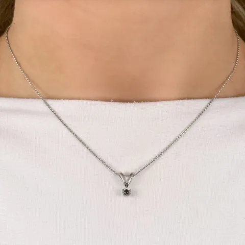 sort diamant hängen i 14 carat vitguld 0,05 ct