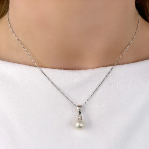 pärla hängen i 14 carat vitguld 0,10 ct