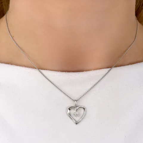 hjärta hängen i 14 carat vitguld 0,15 ct