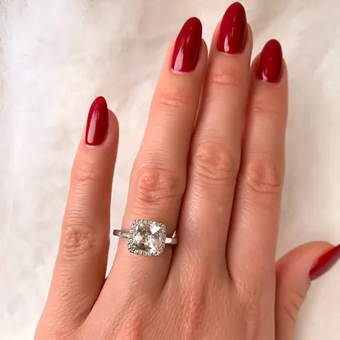 fyrkantigt kvarts diamantring i 14 karat vitguld 0,12 ct 2,00 ct