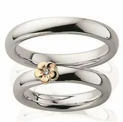 Scrouples vigselsringe i silver och vanl. guld 0,02 ct