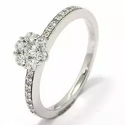 Briljantring i 14  karat vitguld 0,41 ct