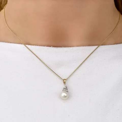 Pärla hängen i 14 carat guld- och vitguld 0,07 ct