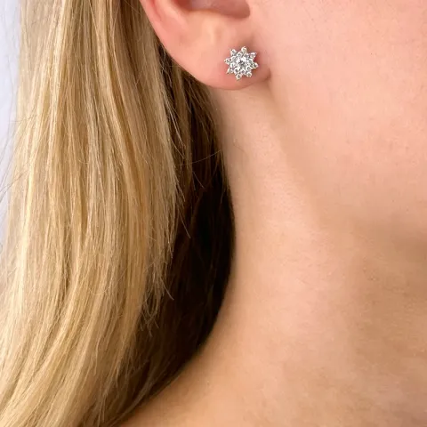 stjärna briljiantöronringar i 14 karat vitguld med diamant 