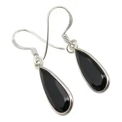 Droppe onyxer örhängen i silver