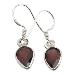 Röda granat örhängen i silver