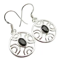 Runda onyxer örhängen i silver